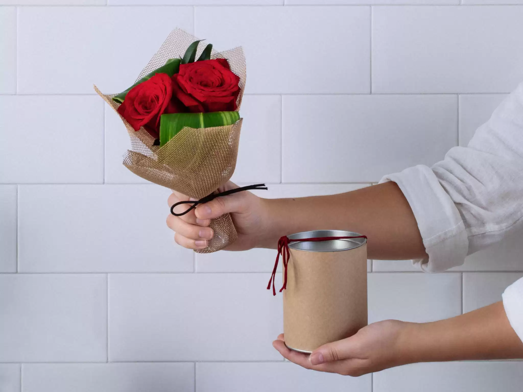 Buque De Rosas Colombianas Vermelhas Com Chocolate Lindt